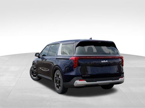 New 2026 Kia Carnival EX FWD image 4