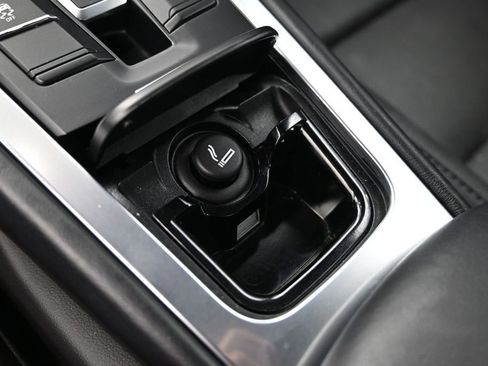Certified 2015 Porsche 911 Carrera 4S AWD/4WD image 19