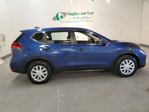 Used 2017 Nissan Rogue S AWD/4WD image 8