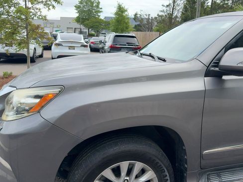 Used 2014 Lexus GX 460 w/ Premium Package AWD/4WD image 4