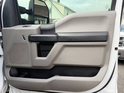 Used 2019 Ford F350 XL w/ Power Equipment Group AWD/4WD image 14