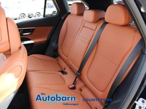 Used 2025 Mercedes-Benz GLC 300 4MATIC image 22