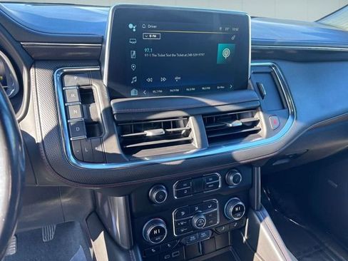 Used 2023 Chevrolet Suburban RST image 21