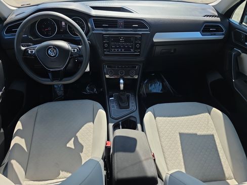 Used 2020 Volkswagen Tiguan S FWD image 18