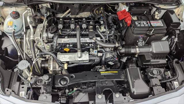 Used 2024 Nissan Versa SR FWD image 30