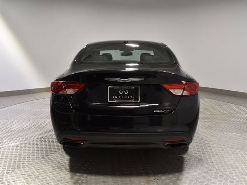 Used 2015 Chrysler 200 S w/ Comfort Group image 4