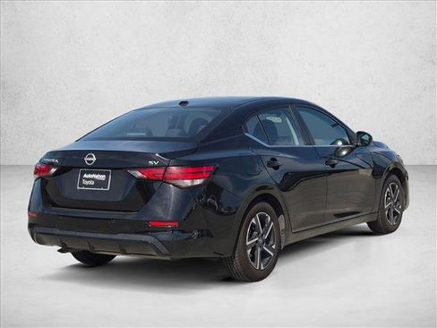 Used 2024 Nissan Sentra SV FWD image 5