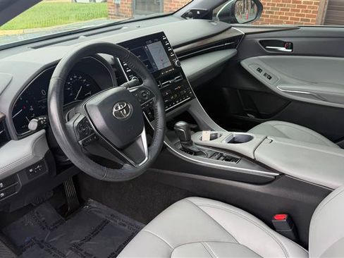 Used 2022 Toyota Avalon XLE w/ Moonroof Package FWD image 33