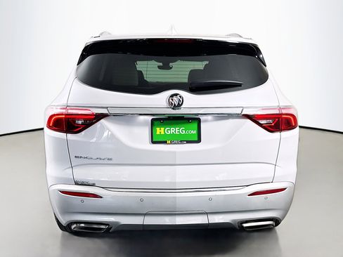Used 2023 Buick Enclave Essence FWD image 8