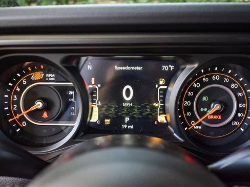 New 2026 Jeep Wrangler Unlimited Rubicon w/ Safety Group image 20