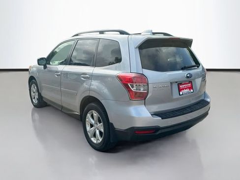 Used 2016 Subaru Forester 2.5i Limited AWD/4WD image 8