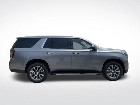 Used 2022 Chevrolet Tahoe LT w/ Luxury Package AWD/4WD image 4