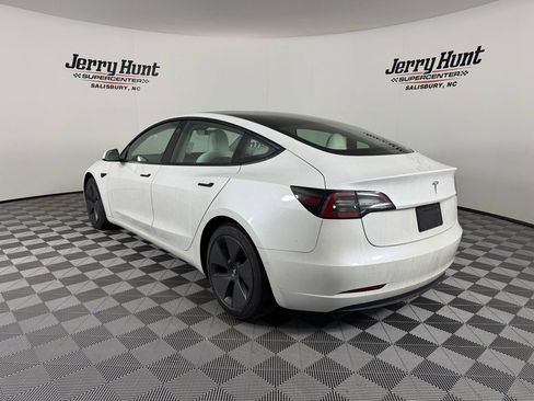 Used 2021 Tesla Model 3 Standard Range Plus image 6