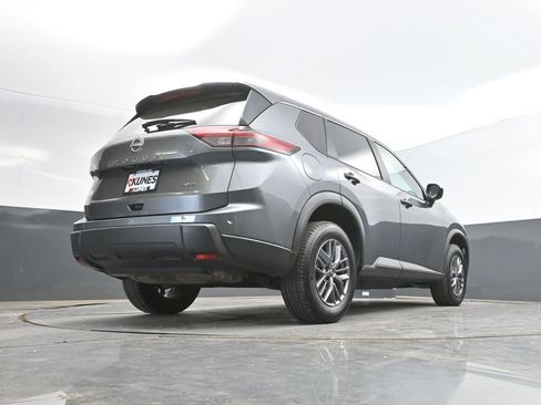 Used 2024 Nissan Rogue S AWD/4WD image 40