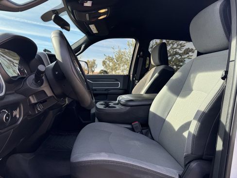 Used 2022 RAM 2500 Big Horn image 11