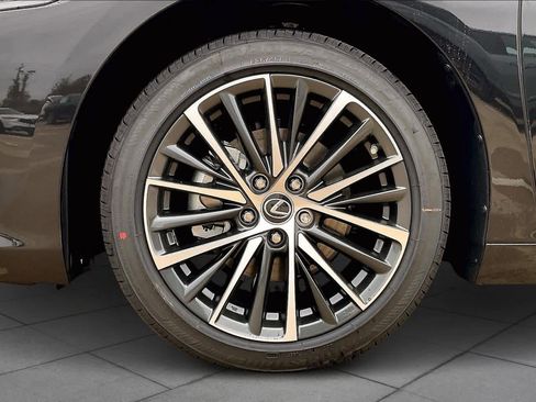 New 2025 Lexus ES 350 image 21