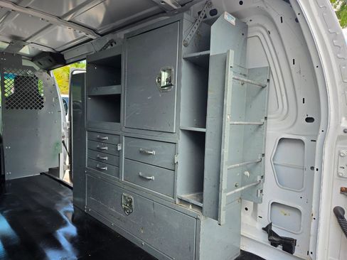 Used 2011 Ford E-250 and Econoline 250 RWD image 19