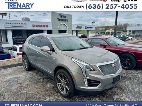 Used 2018 Cadillac XT5 Luxury w/ Driver Awareness Package FWD image 1