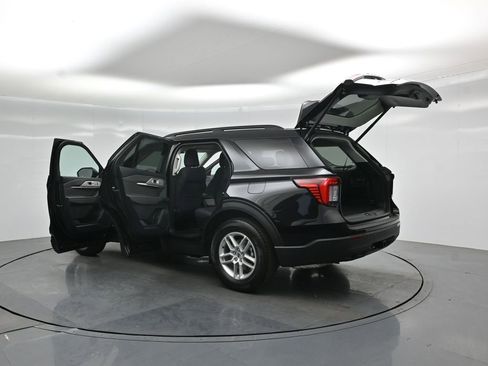 New 2026 Ford Explorer Active RWD image 34