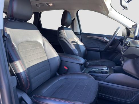 Used 2022 Ford Escape SEL w/ Equipment Group 302A image 21