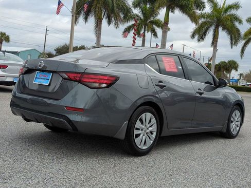 Certified 2022 Nissan Sentra S image 5
