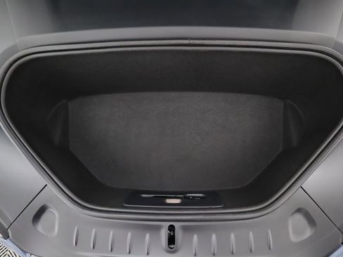 Used 2026 Tesla Model S image 30