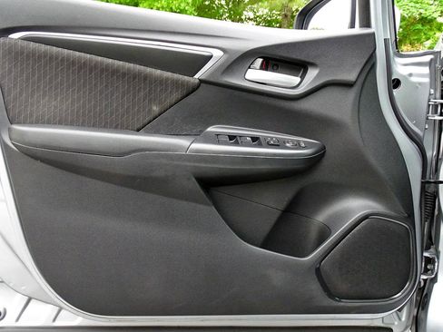 Used 2019 Honda Fit EX image 24