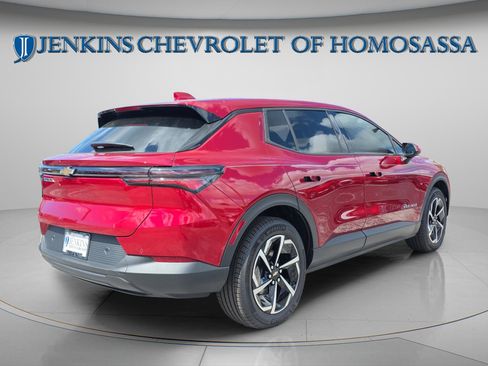 New 2026 Chevrolet Equinox EV LT image 7