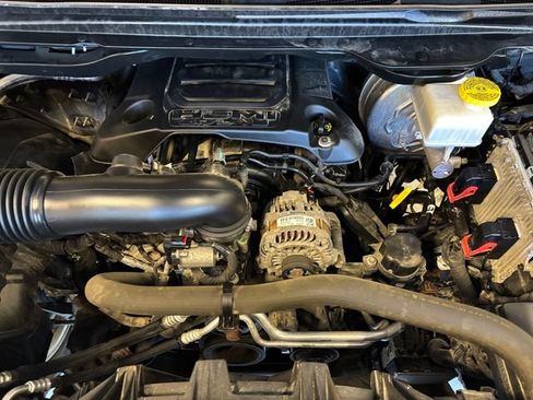 Used 2019 RAM 1500 Big Horn AWD/4WD image 24
