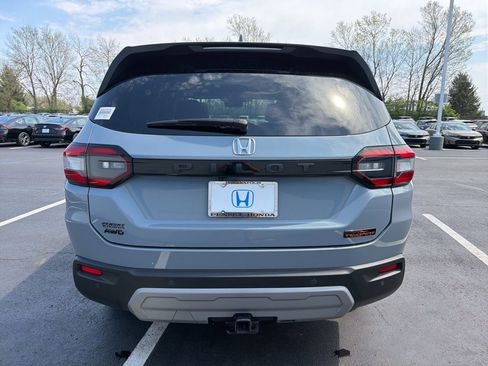 Used 2023 Honda Pilot TrailSport image 4