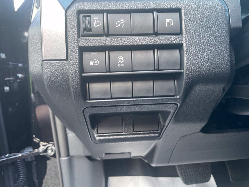 New 2026 Toyota 4Runner SR5 AWD/4WD image 18