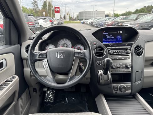 Used 2015 Honda Pilot SE image 2