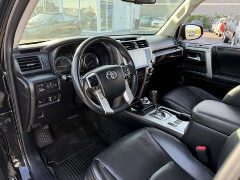 Used 2022 Toyota 4Runner Limited AWD/4WD image 23