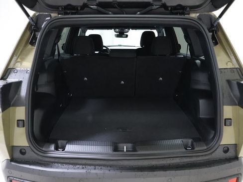 New 2026 Jeep Cherokee Laredo image 13