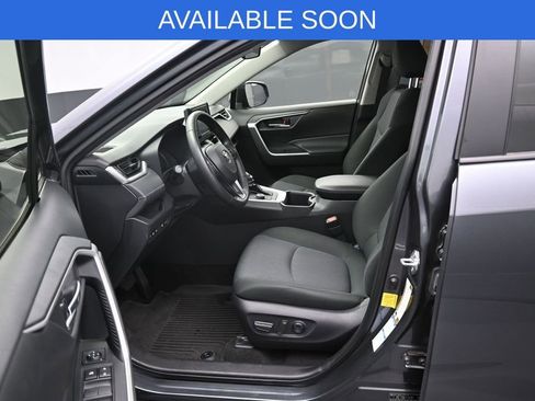 Used 2022 Toyota RAV4 XLE w/ Convenience Package AWD/4WD image 9