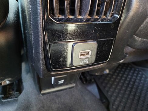 Used 2024 Jeep Compass Trailhawk image 10