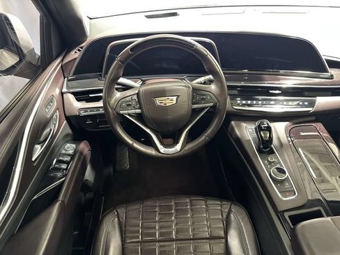 Certified 2022 Cadillac Escalade ESV Sport Platinum w/ LPO, ONYX Package AWD/4WD image 16