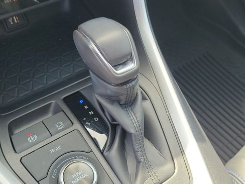 Used 2024 Toyota RAV4 XSE w/ Weather Package AWD/4WD image 26