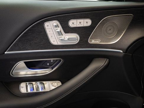 New 2026 Mercedes-Benz GLS 450 4MATIC image 24