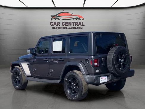 Used 2022 Jeep Wrangler Unlimited Sport AWD/4WD image 7