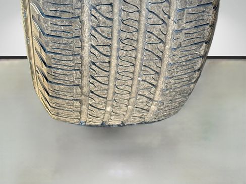 Used 2019 Jeep Grand Cherokee Laredo image 41