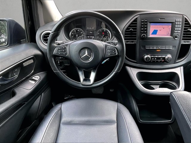 Used 2018 Mercedes-Benz Metris Passenger image 7