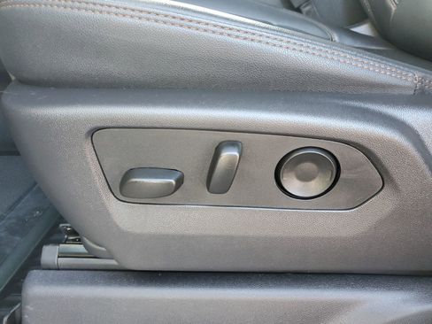 Used 2025 GMC Sierra 2500 AT4 w/ AT4 Premium Plus Package image 70