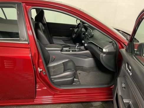 Used 2019 Nissan Altima 2.5 SR w/ SR Premium Package AWD/4WD image 37