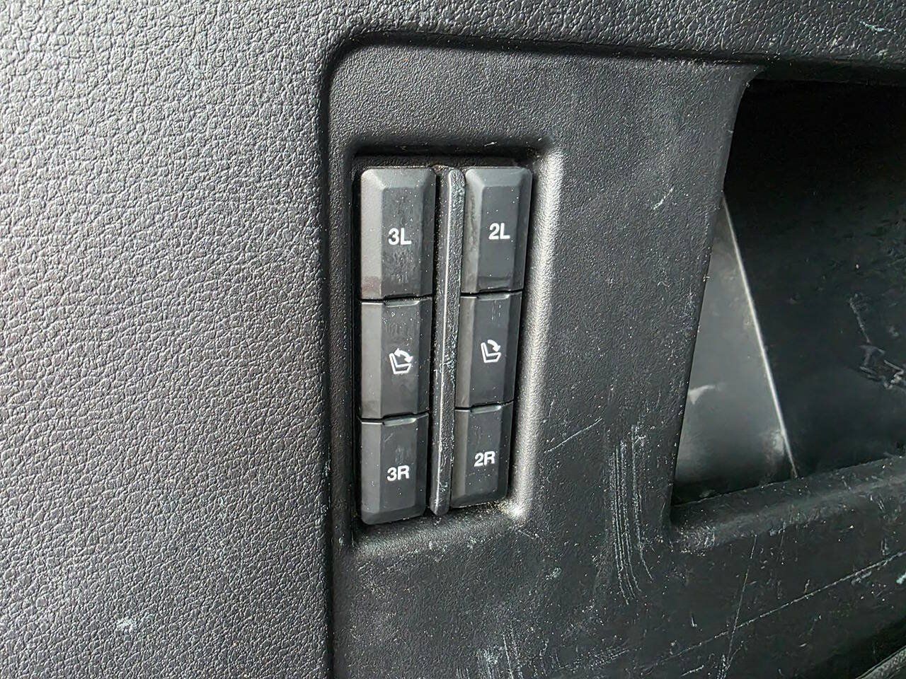 Used 2019 Ford Expedition Limited w/ Equipment Group 303A AWD/4WD image 52