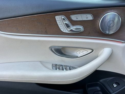 Used 2019 Mercedes-Benz E 300 image 11