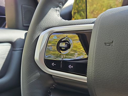 New 2026 Nissan Armada SV image 16