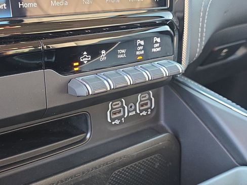 Used 2023 RAM 1500 Limited image 26