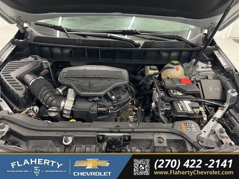 Used 2017 Cadillac XT5 Luxury image 16