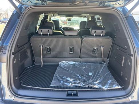 New 2026 Chevrolet Traverse Z71 w/ Driver Confidence Package image 23